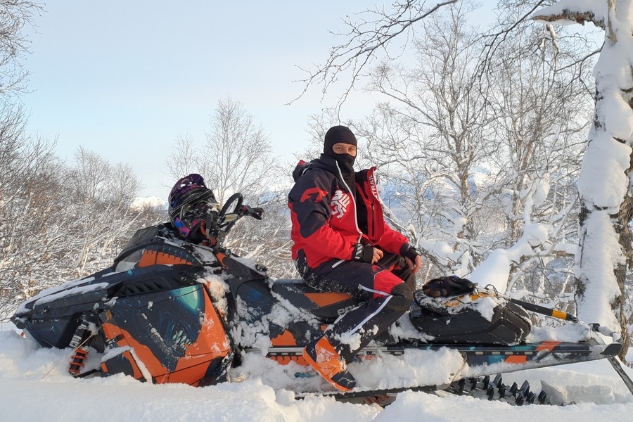 How to Transport Your Snowmobile Safely: Trailers, Ramps, and Tie-Downs How to Transport Your Snowmobile Safely: Trailers, Ramps, and Tie-Downs