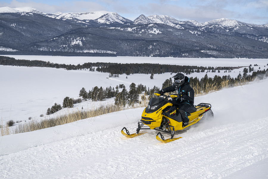 How to Choose the Right Snowmobile Track for Your Riding Style