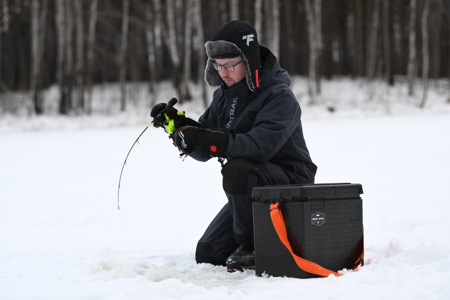 Night Ice Fishing Made Simple: Catch More in the Dark