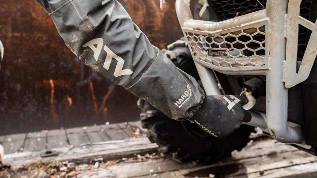 winch attached to utv