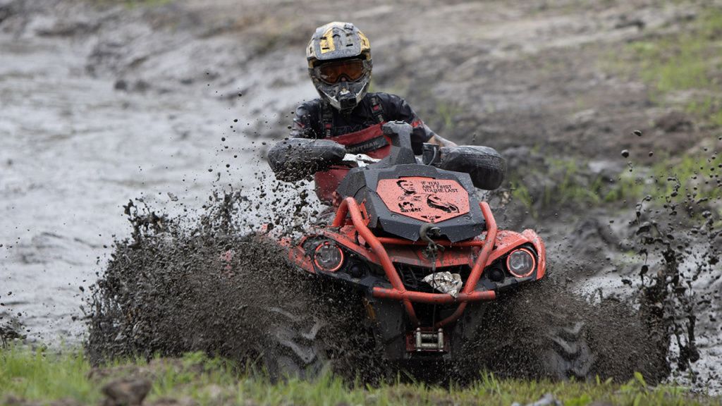 mud riding atv