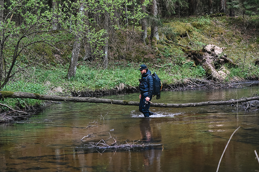 A Guide to Wet Wading: Wading Shoes, Fishing Socks, and More
