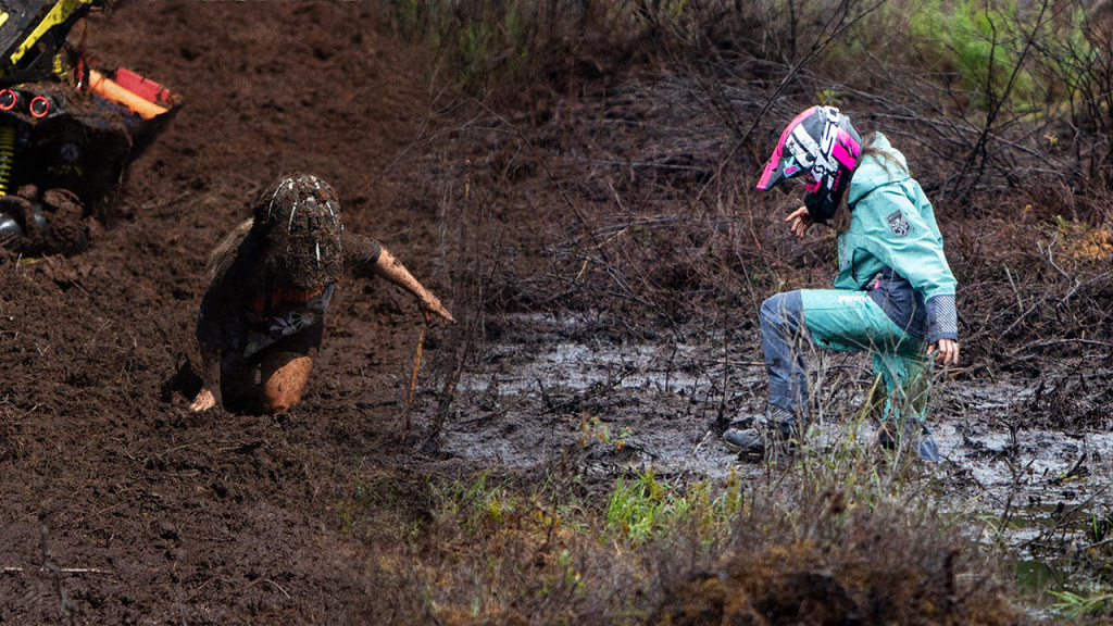 people in the dirt