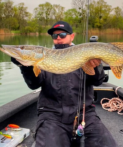 Fishing Rod Buying Guide: Find the Right Rod for You