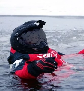 FLOAT 22 Red