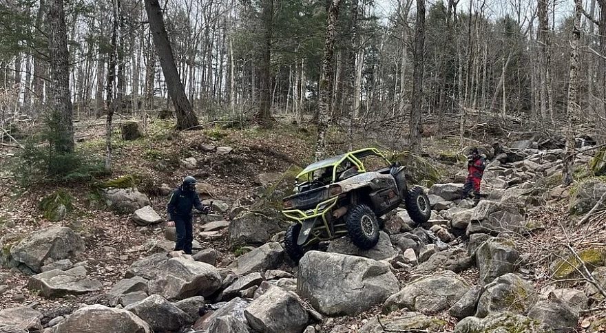 5 sentiers tout-terrain remarquables pour les passionnés de VTT et d’UTV au Canada