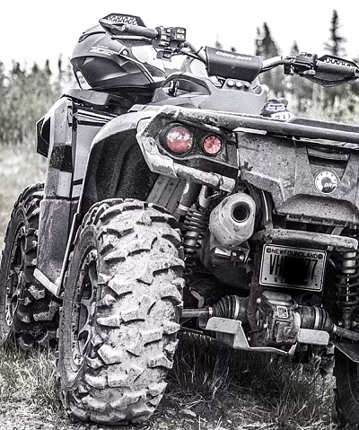 Comment réparer un quad qui émet des bruits de claquement