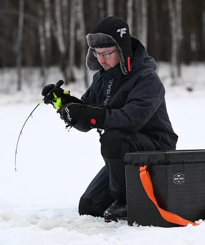 La pêche sur glace de nuit simplifiée : attrapez plus dans l’obscurité