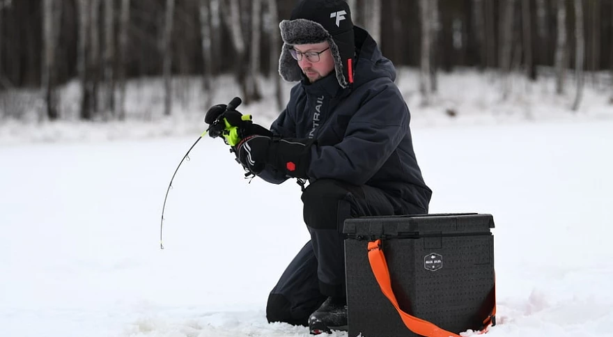 La pêche sur glace de nuit simplifiée : attrapez plus dans l’obscurité