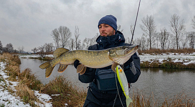 What is the best type of fishing rod to catch large fish?