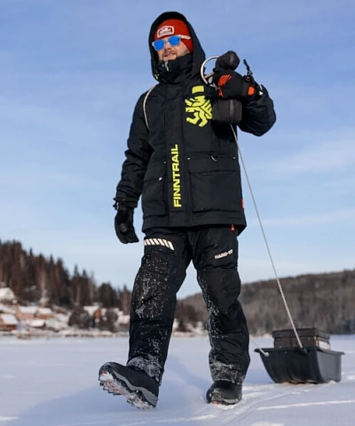 Wie man eine Eisangelhütte baut und pflegt