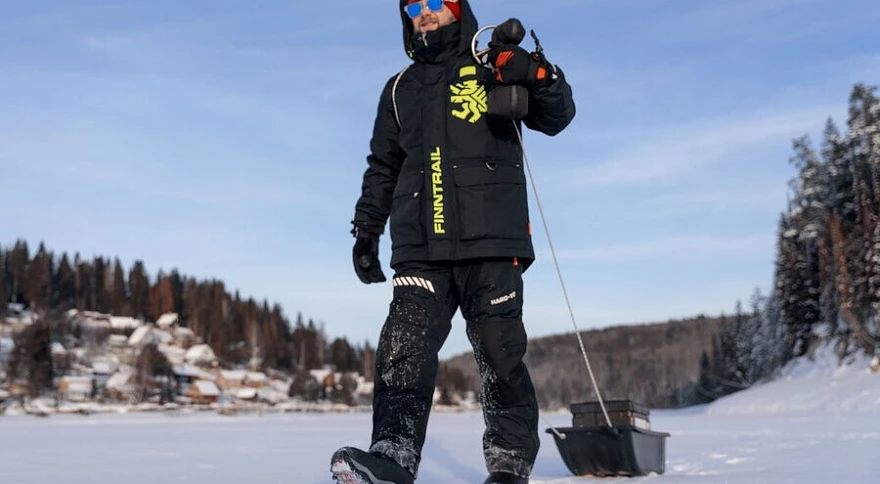 Wie man eine Eisangelhütte baut und pflegt