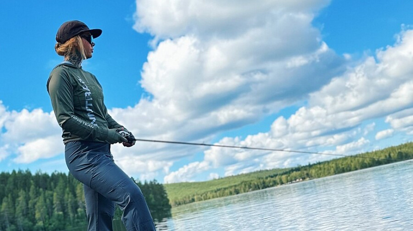 How to Dress for Summer Shore Fishing