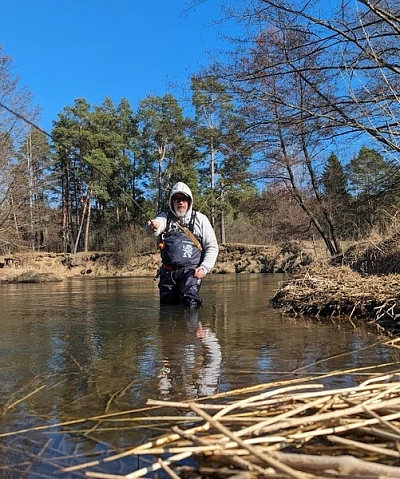 Techniques pour la pêche en eau froide : rester en sécurité, au chaud et efficace sur l’eau