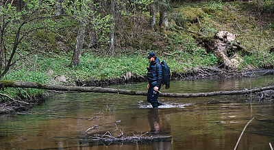 A Guide to Wet Wading: Wading Shoes, Fishing Socks, and More