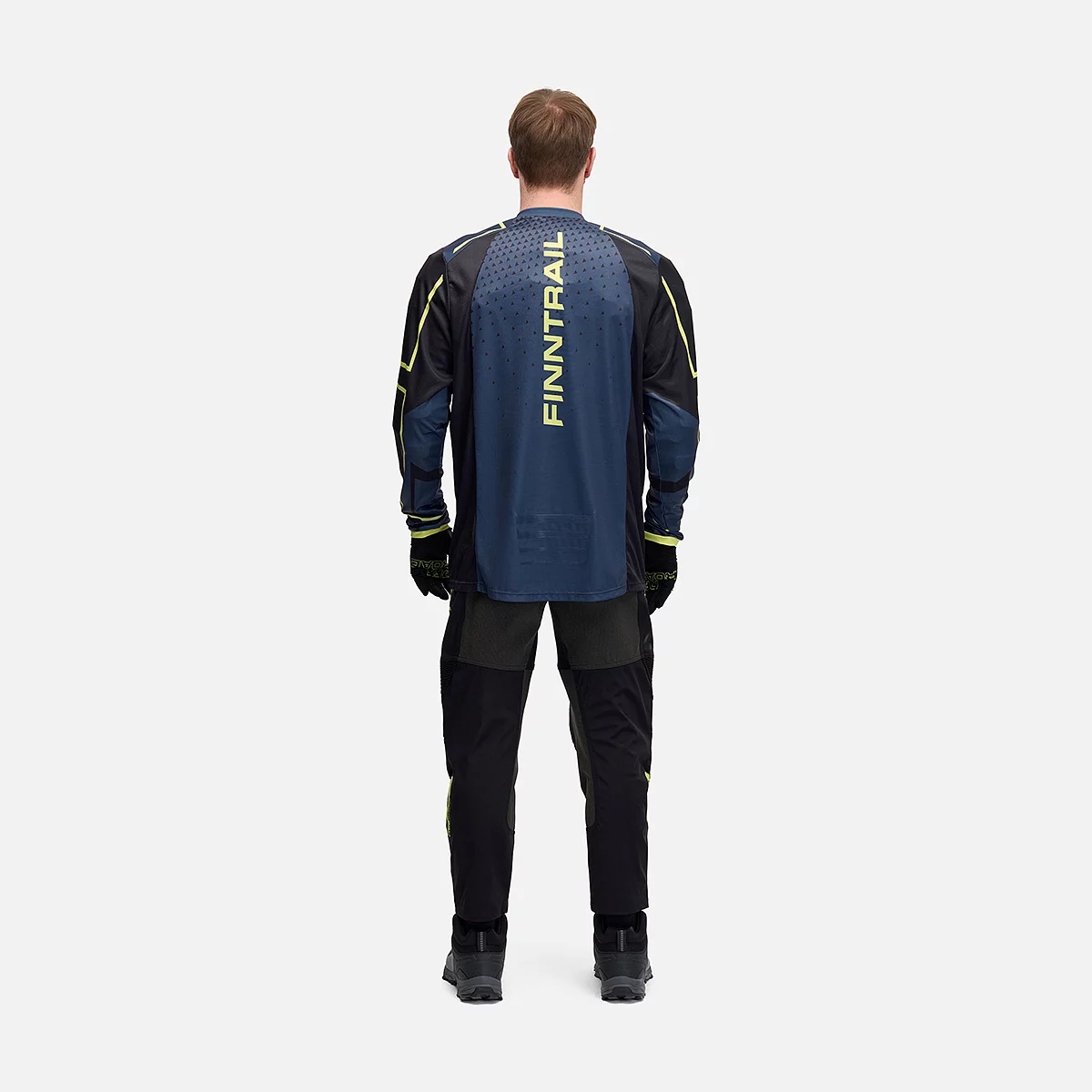 GRAVITON Black