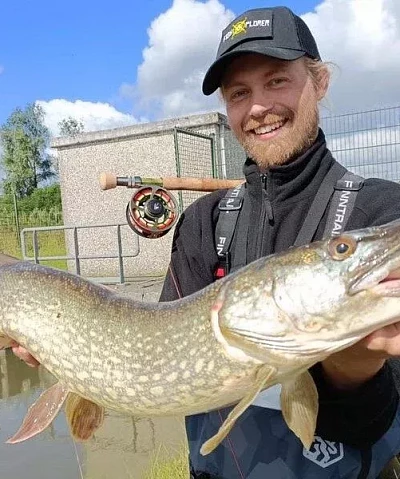 Fishing Rod Basics: How to Cast and Reel Properly