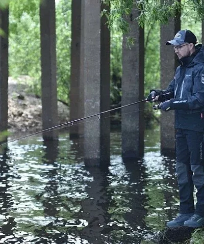 Was ist der beste Kunstköder für das Angeln von Süßwasserbarschen?