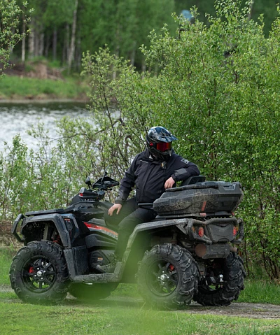 Risques sur les sentiers en quad : ce que tout pilote doit savoir