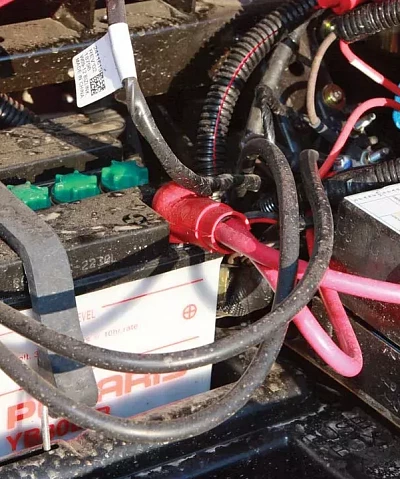 Quad perd de la puissance par intermittence : comment le réparer