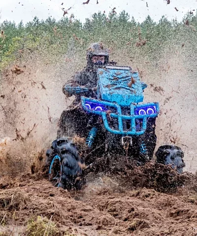 UTV oder ATV: Welches Geländefahrzeug ist das richtige für Sie?