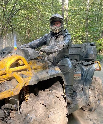 Richtiges Waschen eines ATVs: Schutz von Elektrik und Mechanik