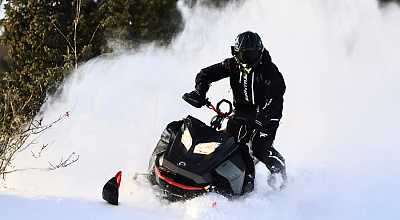Your Guide to Snowmobiling: 6 Tips for Trails and Beyond