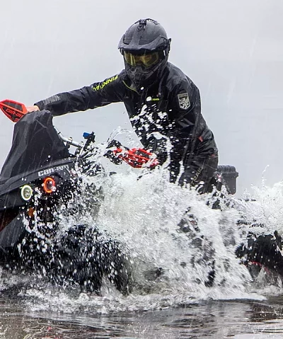 Comment conduire votre quad en toute securite sous la pluie