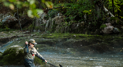 Comment porter correctement des waders avec une veste de wading