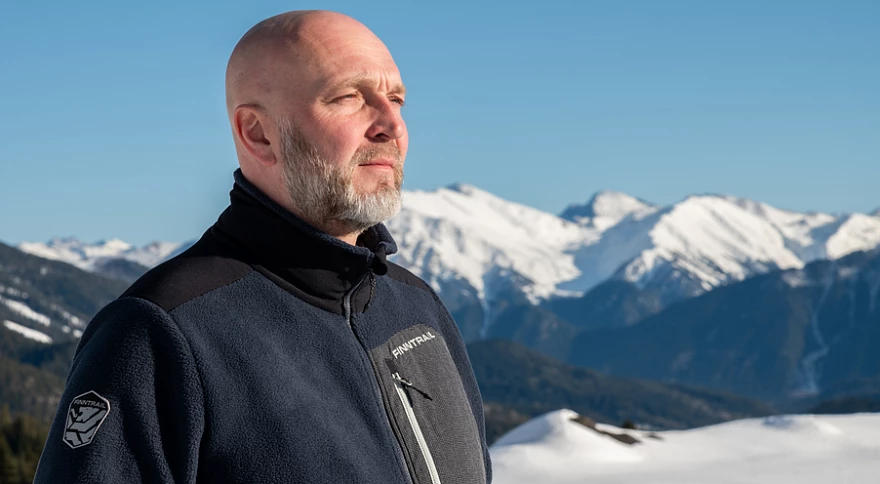 What Is Sherpa Fabric? A Guide to One of the Coziest Fleece Materials